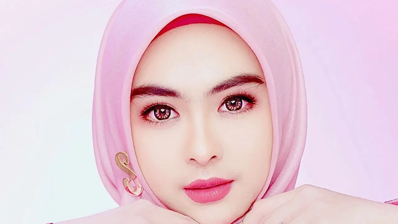 Shindy Kurnia Putri, adik Oki Setiana Dewi (Instagram/dr.shindyputri_)