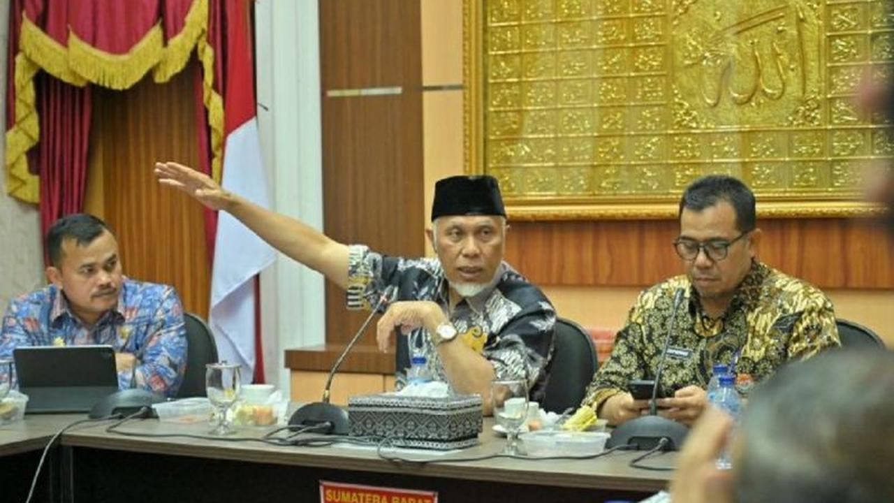 Pemerintah Kota Padang Pastikan Suplai Air Bersih Padang Terus Berlanjut untuk Warga Terdampak Kekeringan