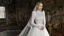 Kabar bahagia datang dari keponakan Putri DIana, Lady Kitty Spencer yang menikah dengan Michael Lewis di Roma. (Foto: Instagram/ Dolce & Gabbana)