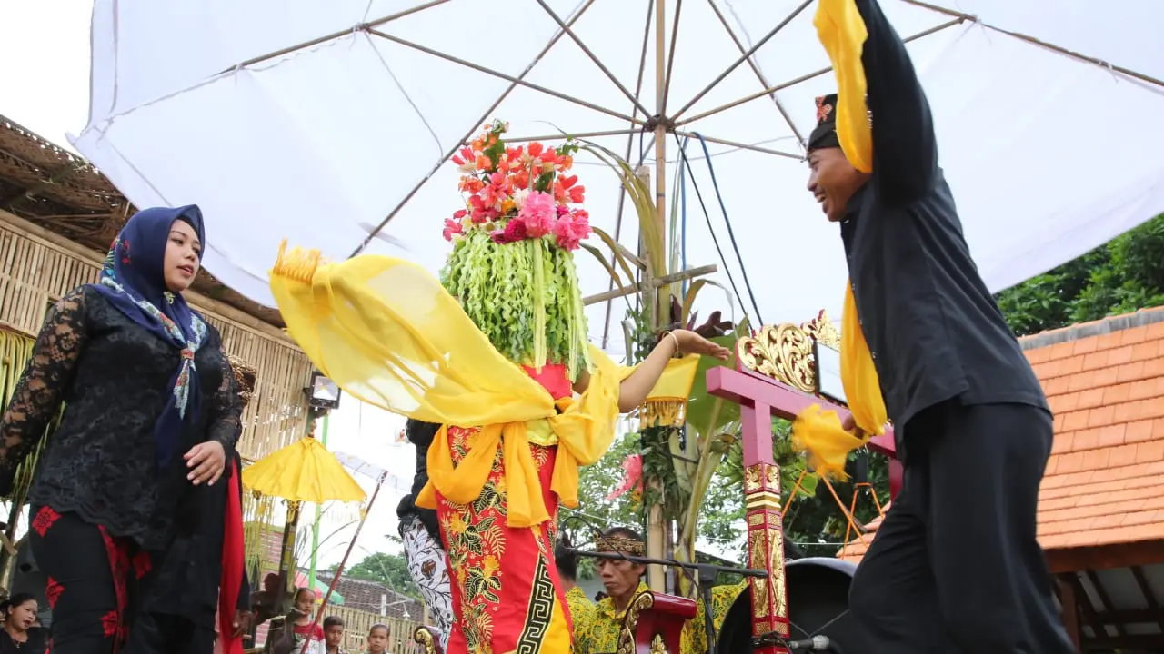 Ritual adat Seblang Olehsari, Banyuwangi, yang digelar setiap tahunnya pada bulan Syawal (Istimewa).