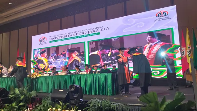 Wisuda Sarjana, Magister dan Doktor Universitas PTIQ Dihadiri Dubes Berbagai Negara. foto: istimewa
