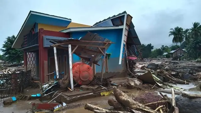 Rumah rusak berat akibat banjir bandang. Foto Istimewah