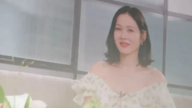 Sapa Penggemar Indonesia, Bumil Son Ye Jin Tampil Fresh dengan Gaya Rambut Baru