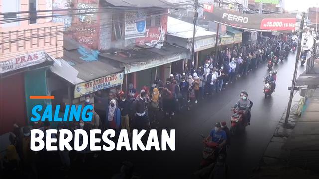 THUMBNAIL berdesakan