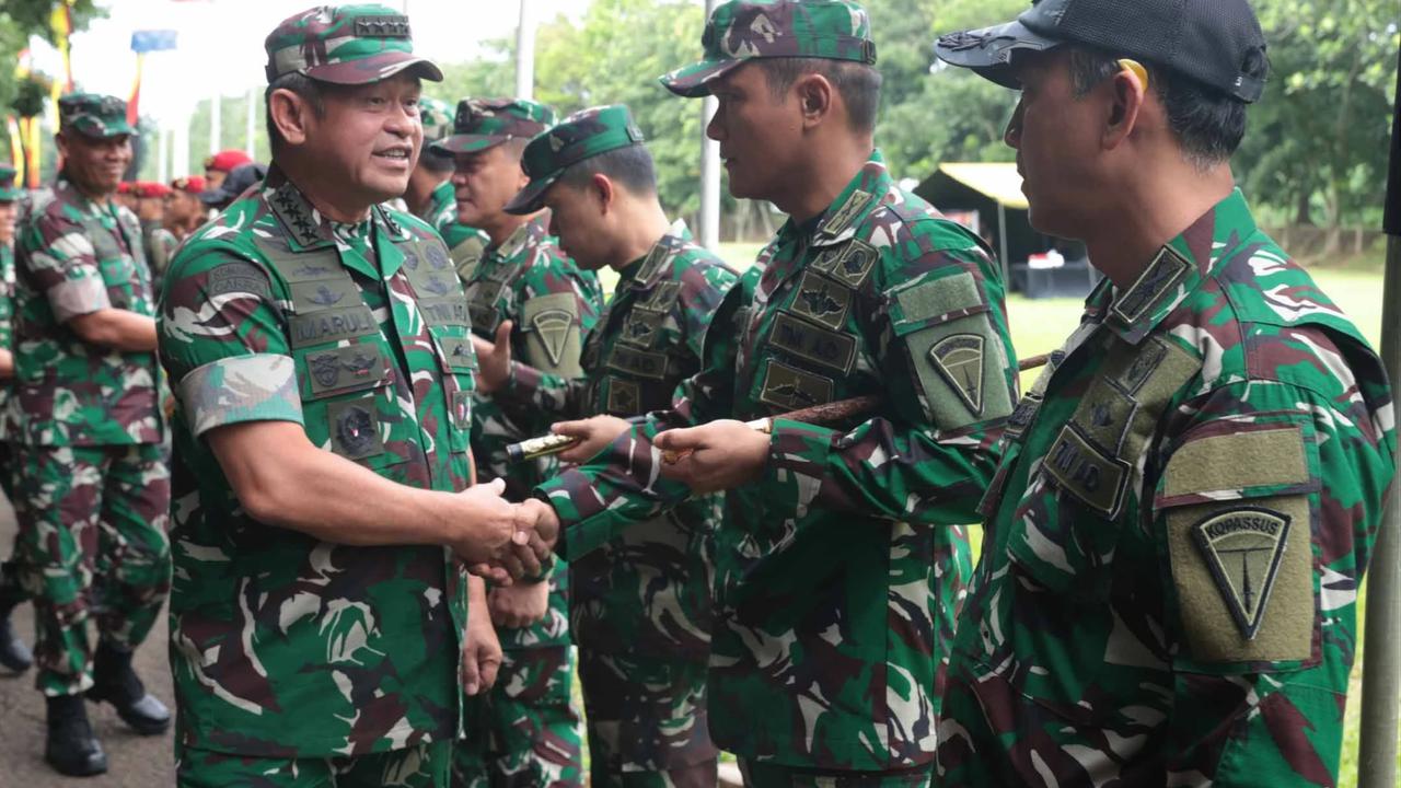 FOTO: Tegas! Kasad Maruli Simanjuntak Ingatkan Mental dan Disiplin Kunci Kemenangan di AARM 2025