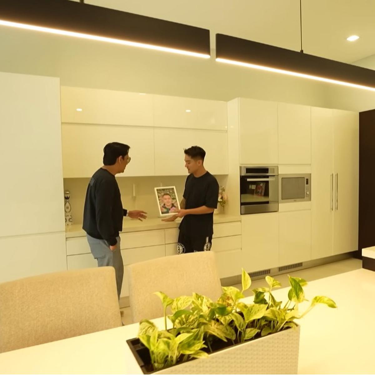 Rumah Boy William saat Dikunjungi Andre Taulany (credit: https://www.youtube.com/@taulany_tv).