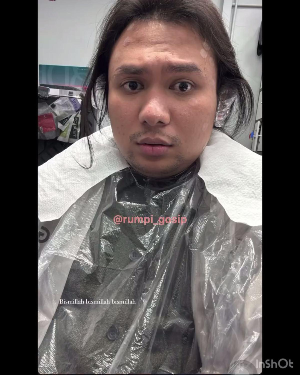 Ngakak, Cerita Keanu Agl Cat Rambut di Luar Negeri, Masih Proses Bleaching Salon Malah Tutup - Bikin Frustasi