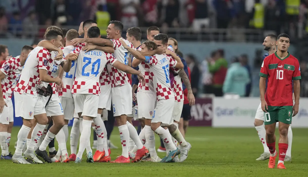 Hingga laga usai Maroko gagal mencari gol penyeimbang hingga kalah 1-2. (AP Photo/Thanassis Stavrakis)