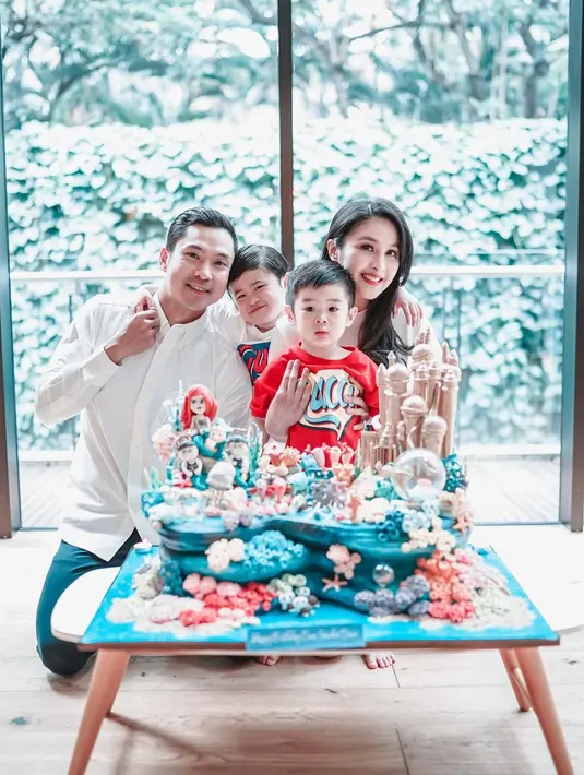 <p>Ultah Sandra Dewi ke-39 (Instagram/sandradewi88)</p>