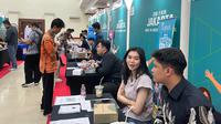 Pencari Kerja di Jakarta Job Fair 2025