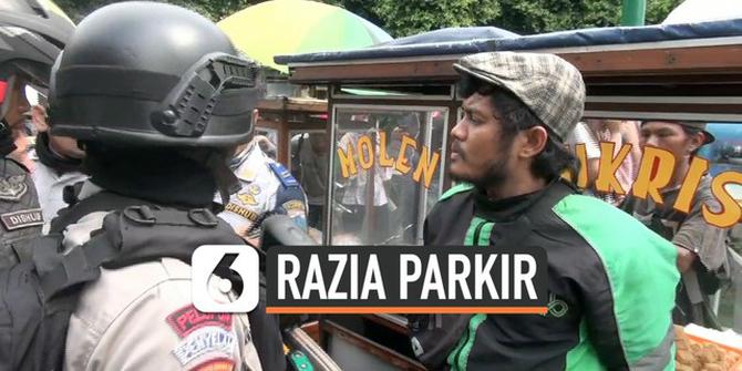 VIDEO: Razia Parkir, Ojol Provokator Digelandang Petugas
