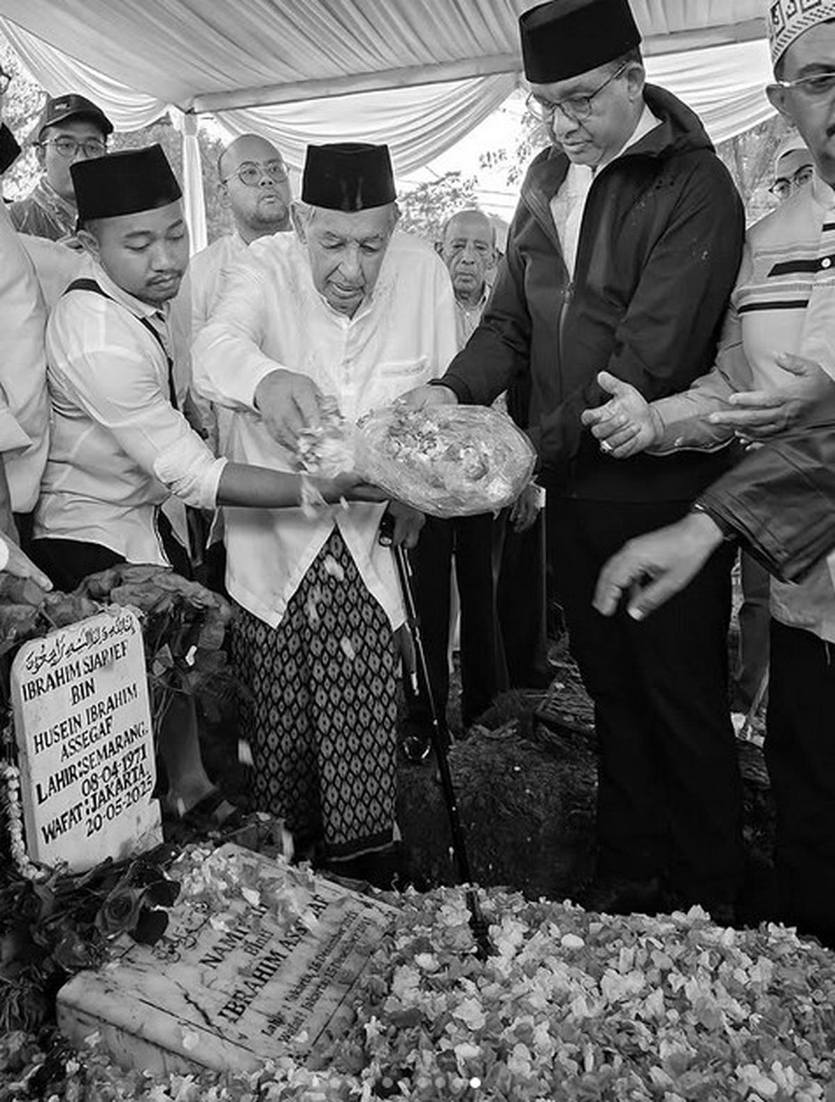 Penampakan Makam Ibrahim Suami Najwa Shihab, Satu Liang Lahat dengan Mendiang Putrinya