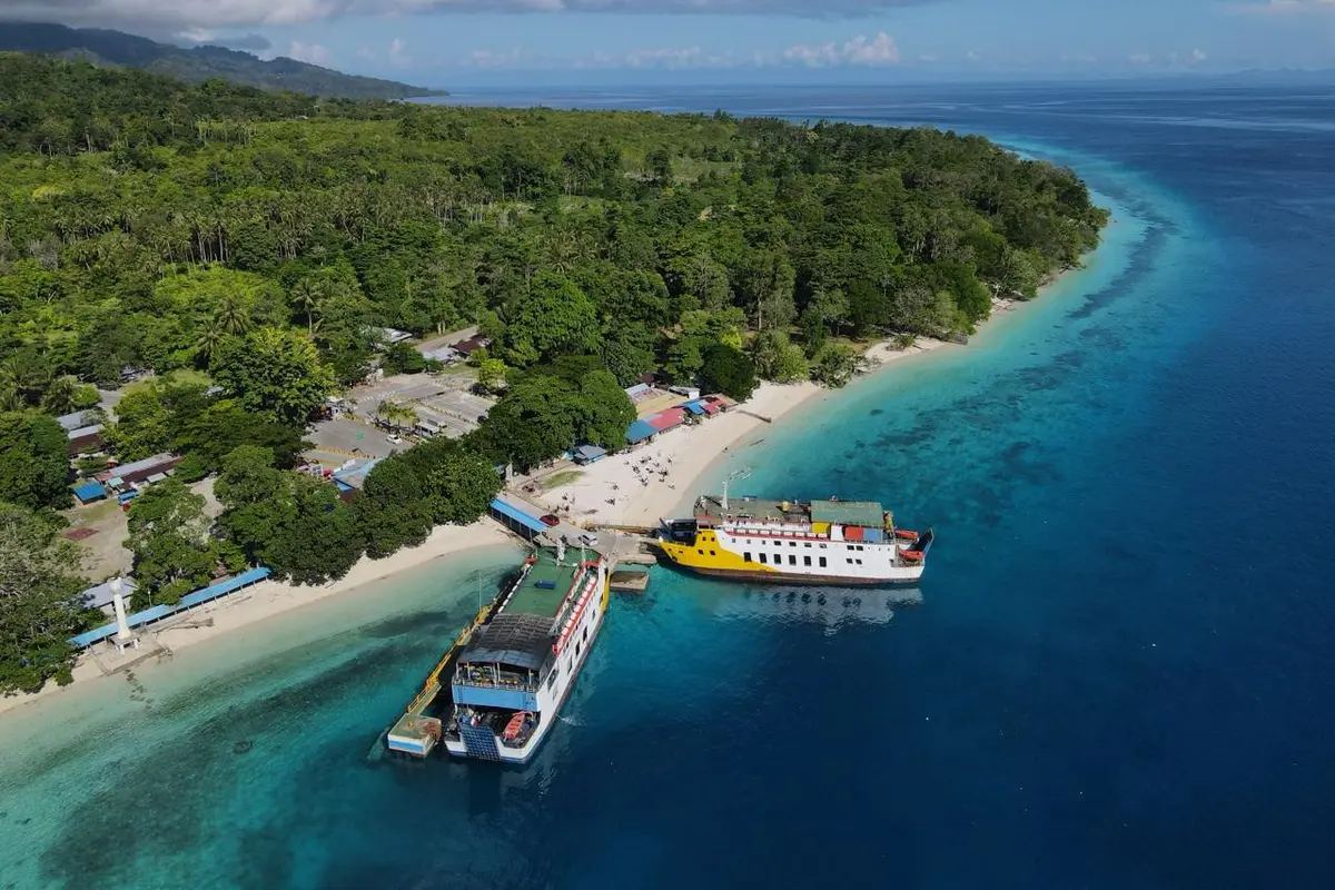 PT ASDP Indonesia Ferry (Persero) resmi menerapkan reservasi tiket online berbasis website melalui trip.ferizy.com di lintasan Galala-Namlea pada Jumat (23/2).