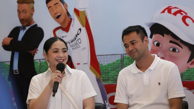 [Fimela] Raffi Ahmad dan Nagita Slavina Rilis DVD Cerita Seru si Aa