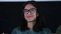 Dian Sastrowardoyo, selain membintangi juga menjadi produser di film Guru-Guru Gokil (Daniel Kampua/Fimela.com)