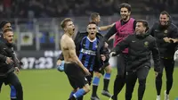 Nicolo Barella berselebrasi usai mencetak gol kemenangan Inter Milan ke gawang Hellas Verona pada pekan ke-12 Liga Italia di Giuseppe Meazza, Minggu (10/11/2019) dini hari WIB. Inter menang 2-1. (AP Photo/Luca Bruno)