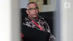 Rektor IAIN Ambon, Hasbullah Toisuta berada di ruang tunggu untuk menjalani pemeriksaan di Gedung KPK, Jakarta, Jumat (15/11/2019). Hasbollah Toisuta diperiksa dalam penyidikan kasus sengketa lahan pembangunan Kampus. (merdeka.com/Dwi Narwoko)
