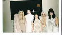Keluarga Kardashian-Jenner di Yeezy Show 11 Februari 2016. (TRACYBAILEYJR/BFA/REX/SHUTTERSTOCK/HollywoodLife)