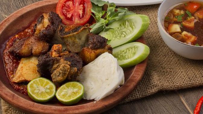 Resep Iga Penyet Empuk Sambal Terasi Pedas - Lifestyle 