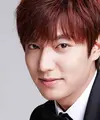 Lee Min Ho, aktor tampan yang membuat kaum wanita meleleh ini memang sedang di gandrungi oleh siapa saja. Ya, pria kelahiran 22 Juni 1987 ini sukses didunia akting, iklan dan musik. (Soompi)