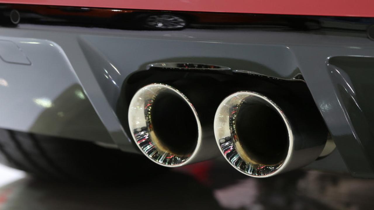 Air yang Keluar dari Knalpot Mobil, Apakah Ini Menunjukkan Adanya Masalah Serius?