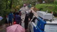 Bencana longsor menimpa satu rumah warga di Desa Klinting, Kecamatan Somagede, Kabupaten Banyumas, Provinsi Jawa Tengah, Senin (4/12/2023). (Liputan6.com/ Dok&nbsp;Grup Info &amp; Penanganan Bencana)