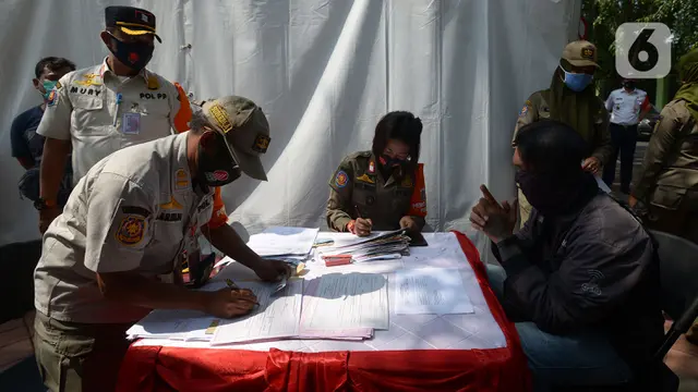 Pelanggar Protokol Kesehatan Jalani Sidang di Tempat