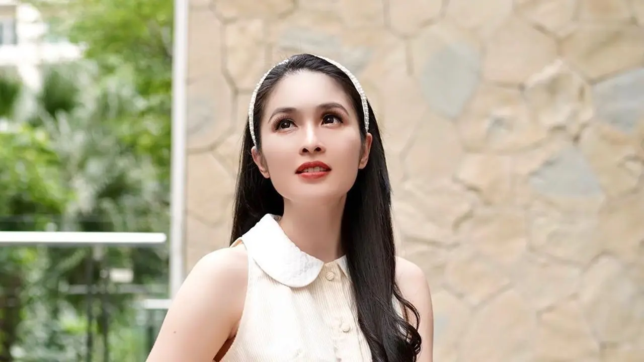 Sandra Dewi