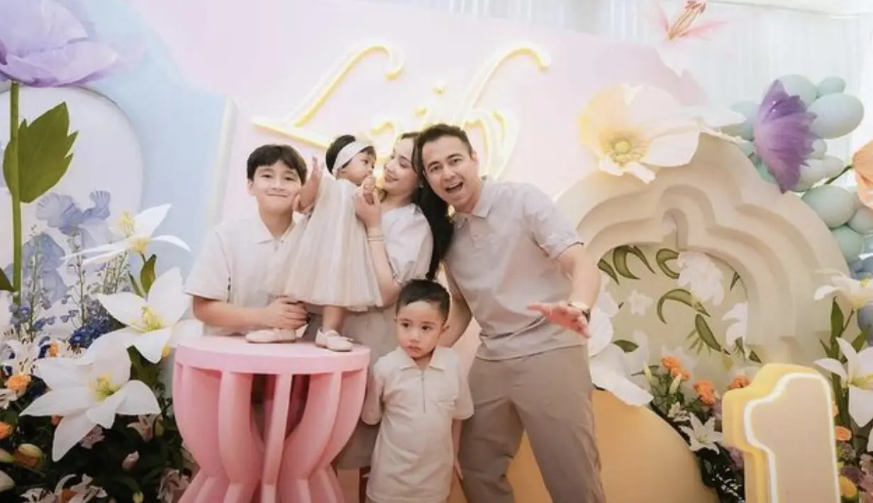 Lily, anak Raffi Ahmad dan Nagita Slavina  rayakan ulang tahun pertama. [Foto: Instagram/ Raffinagita]