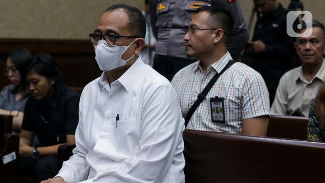 Rafael Alun Trisambodo Dituntut 14 tahun Penjara