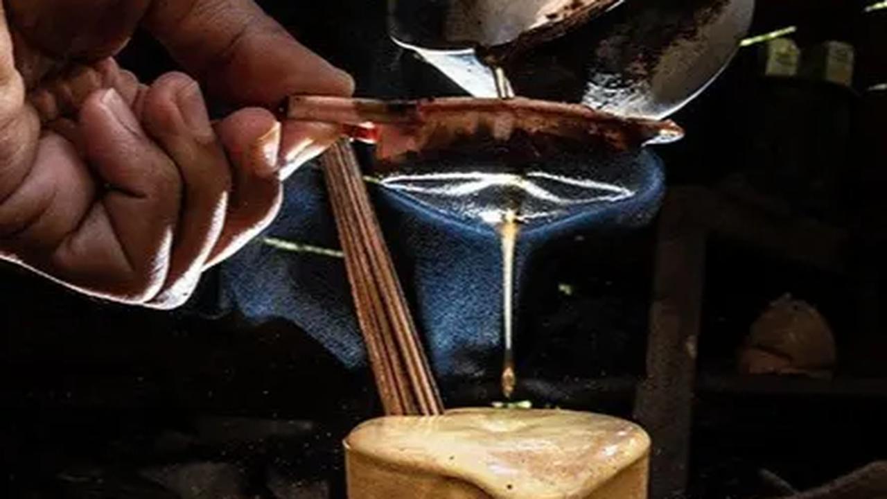 8. Teh Talua: Minuman Berenergi Asli Minangkabau