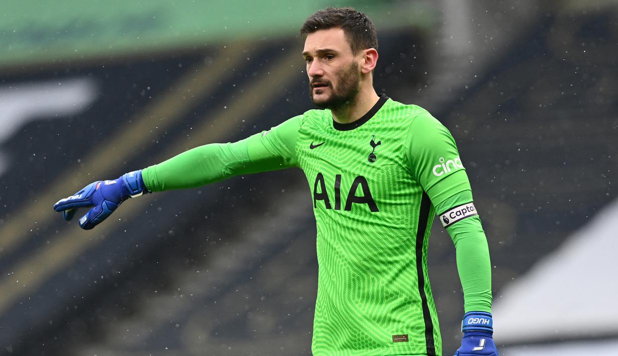 Hugo Lloris. Kiper berusia 34 tahun asal Prancis ini telah memperkuat 2 tim besar, Lyon dan Tottenham Hotspur. Belum sekalipun meraih juara liga domestik bersam keduanya. Bersama Lyon hanya meraih juara Piala Prancis dan Piala Super Prancis. (AFP/Neil Hall/Pool)