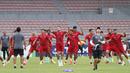 <p>Sejumlah pemain Timnas Indonesia saat menjalani sesi latihan di KLFA Stadium, Kuala Lumpur, Minggu (25/12/2022) jelang menghadapi Brunei Darussalam di Piala AFF 2022. (Bola.com/Zulfirdaus Harahap)</p>