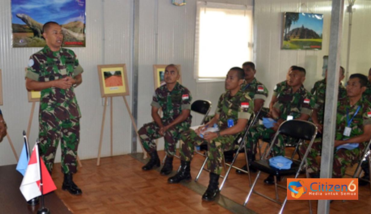 Citizen6, Kongo: Satgas Kompi Zeni TNI Konga XX-H/Monusco, mendapat pengarahan tentang perlindungan anak dari child protection section Monusco di Bumi Cenderawasih Camp Dungu, Sabtu (16/7). (Pengirim: Badarudin Bakri) 