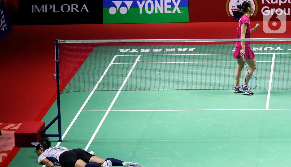 Putri KW menang dengan skor 15-21, 22-20, 23-21 dalam durasi 92 menit.(Liputan6.com/Herman Zakharia)