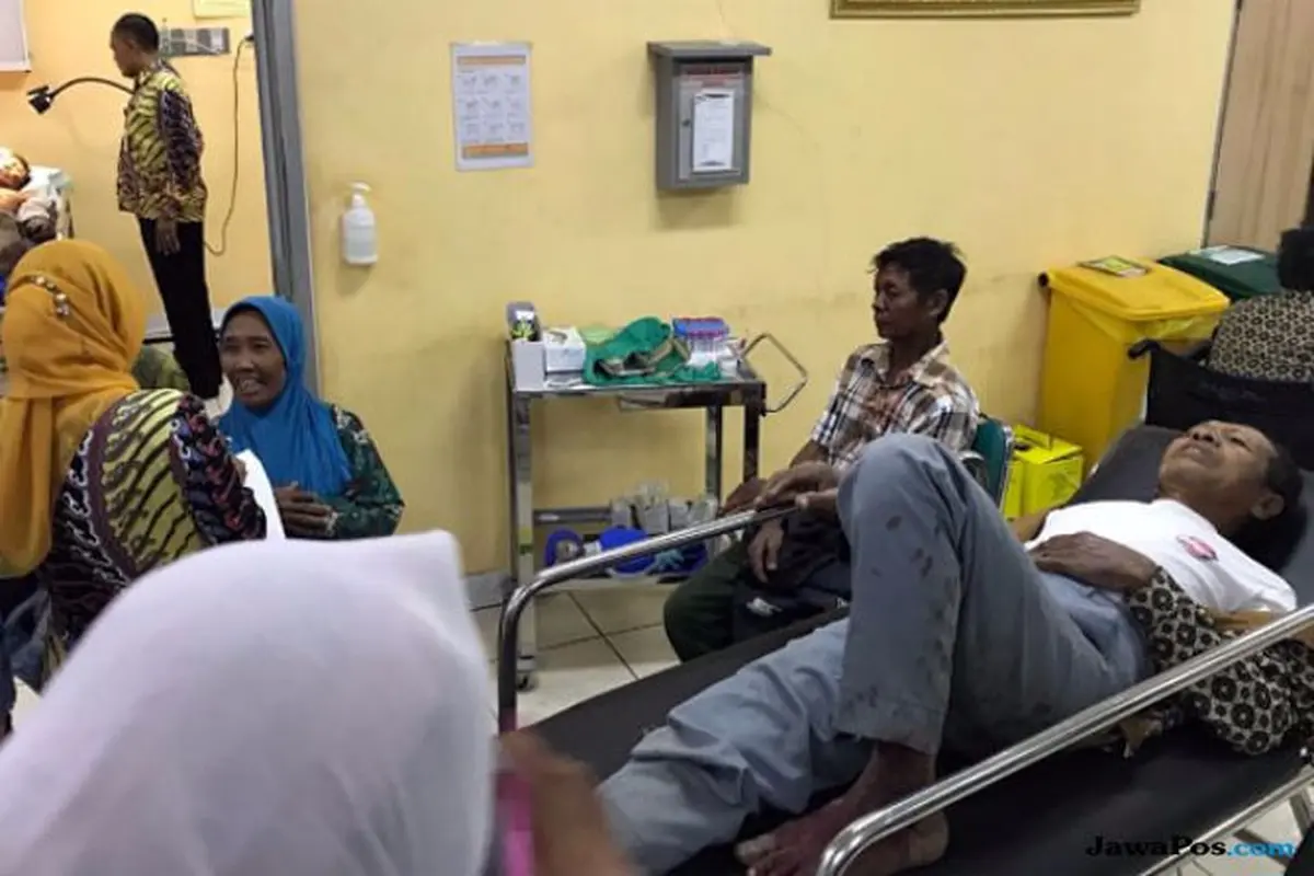 Habis Jenguk Orang Sakit, Puluhan Warga Sragen Dirawat di Rumah Sakit