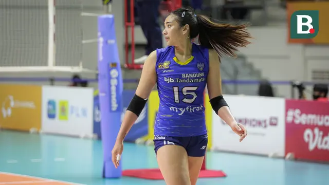 Foto: Pesona Yolla Yuliana di PLN Mobile Proliga 2022, Tak Luntur Ditelan Masa