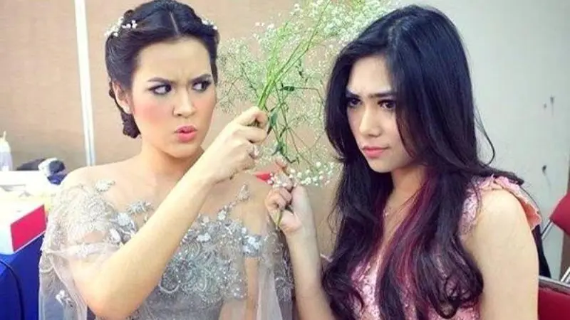 Isyana Sarasvati, Raisa