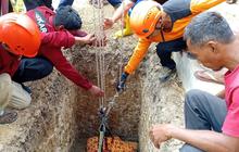 Begini Proses Pemakaman Wanita Berbobot 300 Kg di Sragen