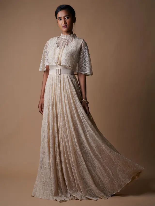 Brokat Cape Layer Panjang Minimalis Glamor