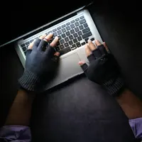 Kejahatan digital semakin marak terjadi di dunia maya. (Foto: Unsplash/Towfiqu barbhuiya)