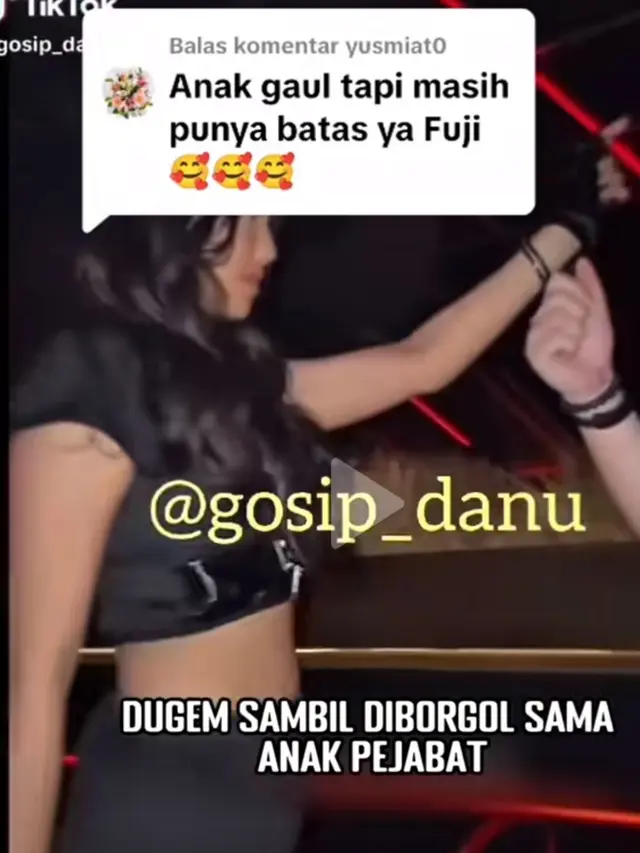 Wanita yang diduga Fuji saat dugem. (Tangkapan layar Instagram)