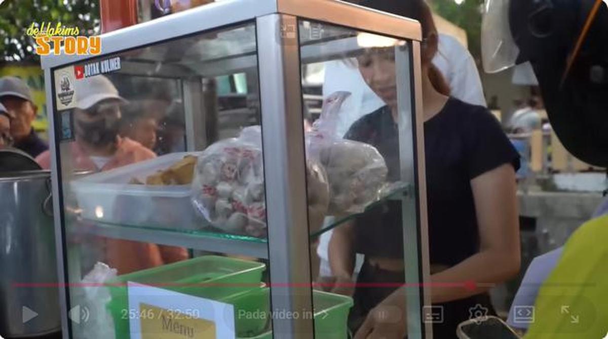 6 Potret Model Gerobak Jualan Bakso Cilok Artis Sidik Eduard, Simpel dan Rapi