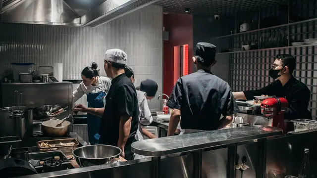 Menikmati Fine Dining dengan Hidangan Kontemporer yang Bikin Nyaman Serasa di Rumah Teman