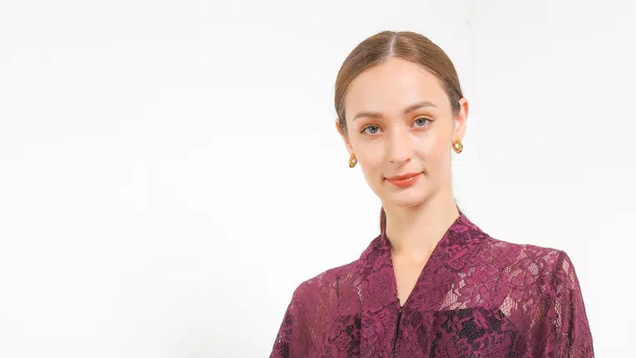 Baju Lebaran Brokat Warna Burgundy