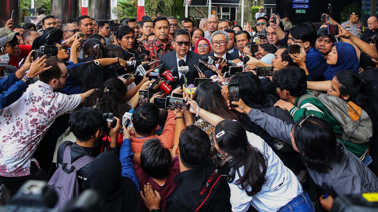 Hasto Kristiyanto diperiksa KPK