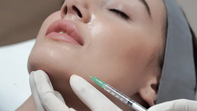 Klinik Kecantikan ERHA Ultimate Hadirkan 6 Perawatan Anti Aging untuk Kulit Awet Muda dan Cerah