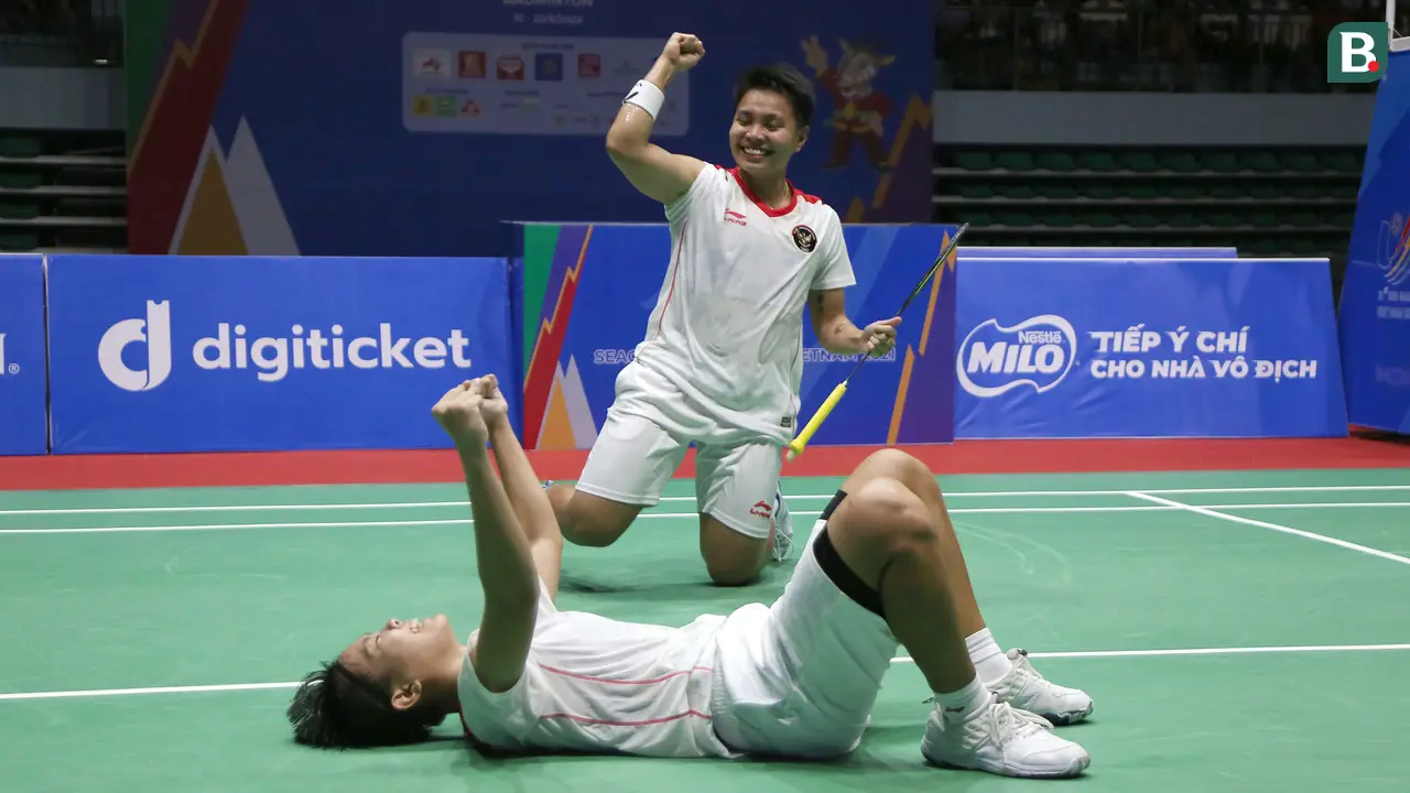 Foto: Kandaskan Perlawanan Wakil Thailand, Apriyani / Siti Sumbang Medali Emas di SEA Games 2021