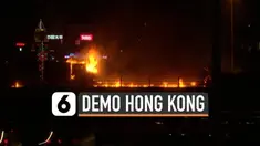 Polisi Hong Kong terus mendesak ratusan demonstran untuk keluar dari Universitas Politeknik Hong Kong. Demonstran bertahan dengan menyerang mobil polisi dengan bom molotov.