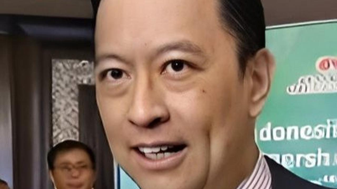 "Tapi dia bilang Tom Lembong ini, tujuh tahun lah melayani Pak Jokowi sebetulnya," pungkasnya.